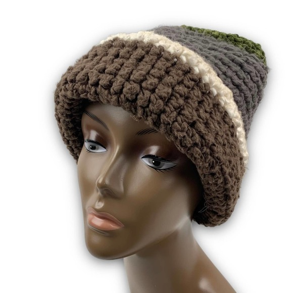Hand made crochet woven oversized winter hat - Picture 6 of 12